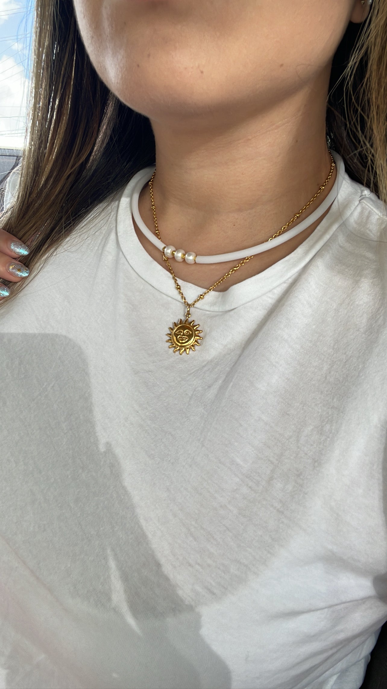 PEARLS WHITE NECKLACE