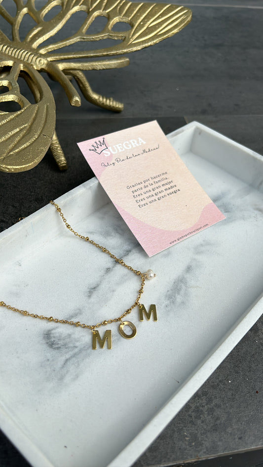 MOM NECKLACE