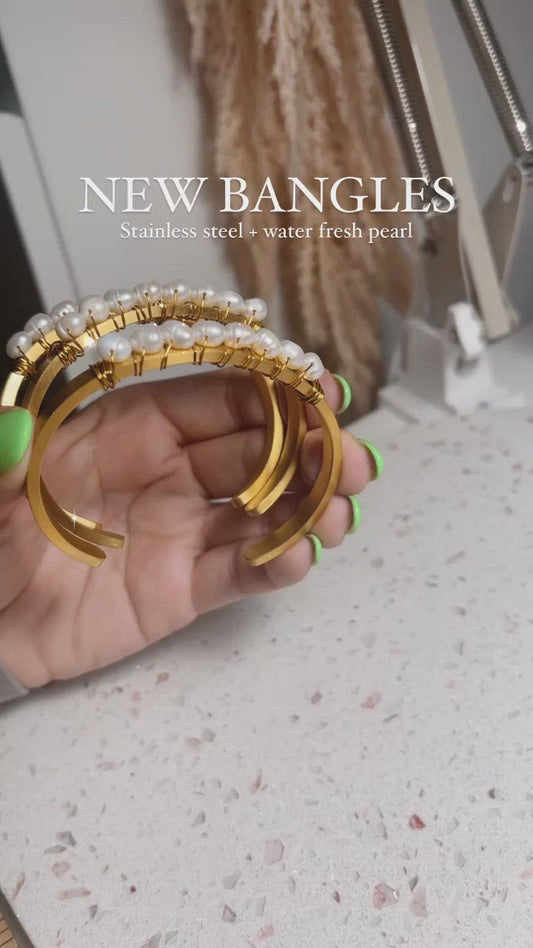 SAN JUAN BANGLES