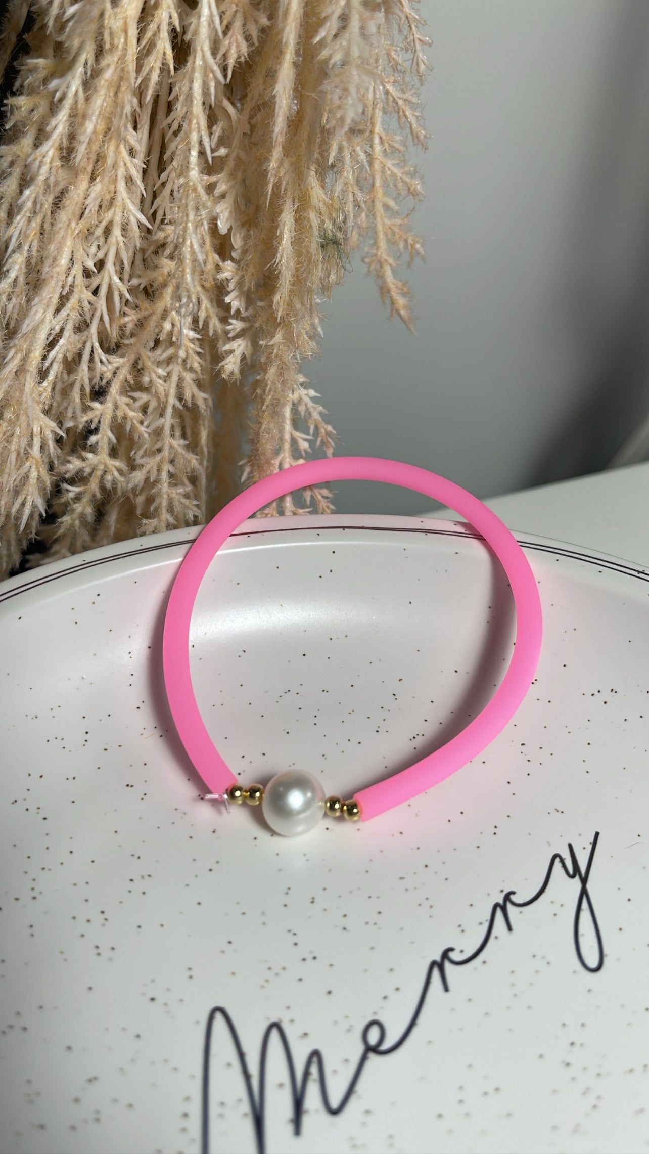 CLOE BANGLE LIGHT PINK