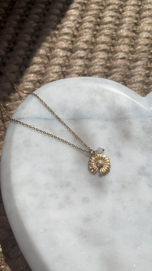 FLOWER NECKLACE