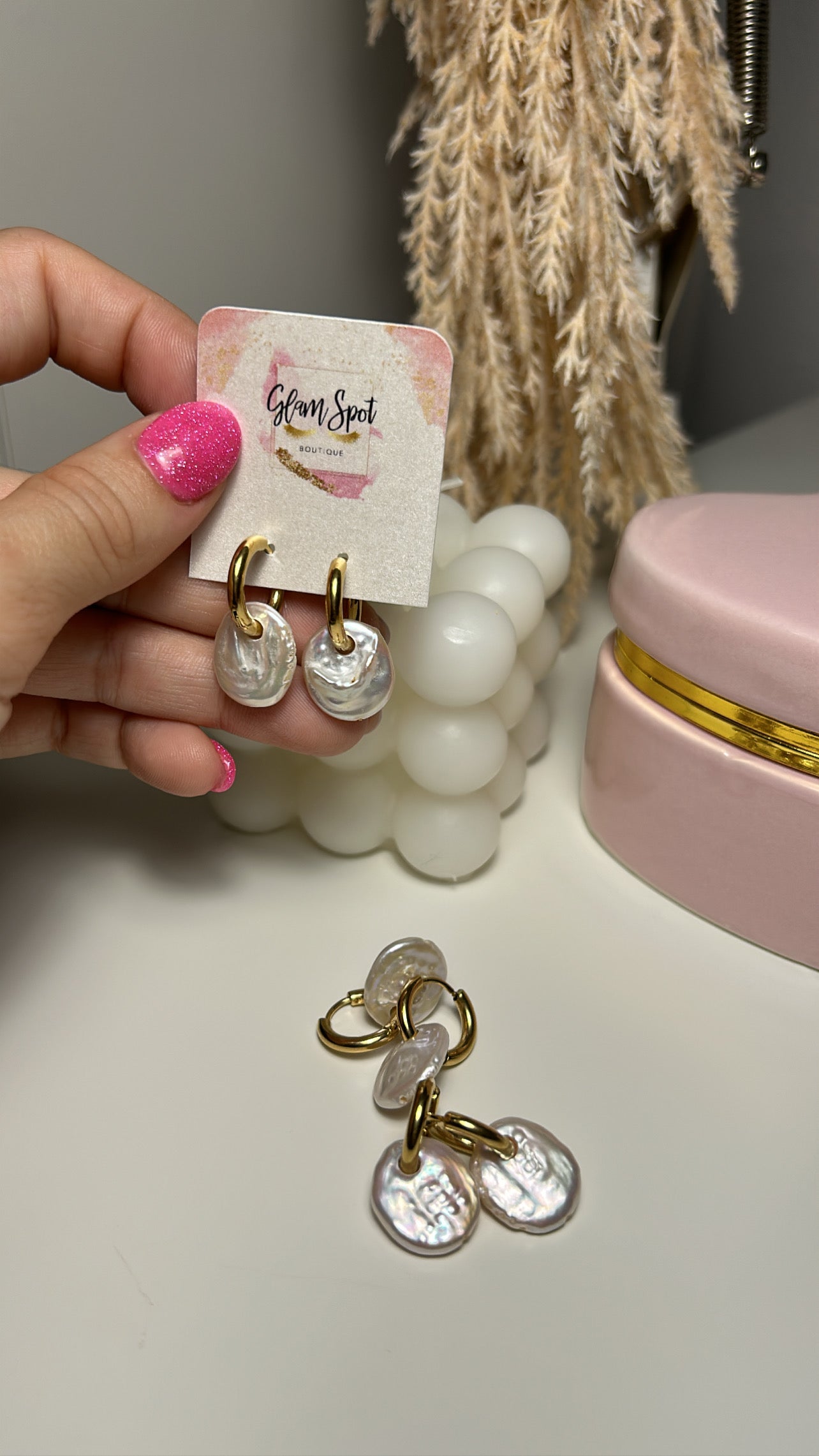 VENUS EARRING