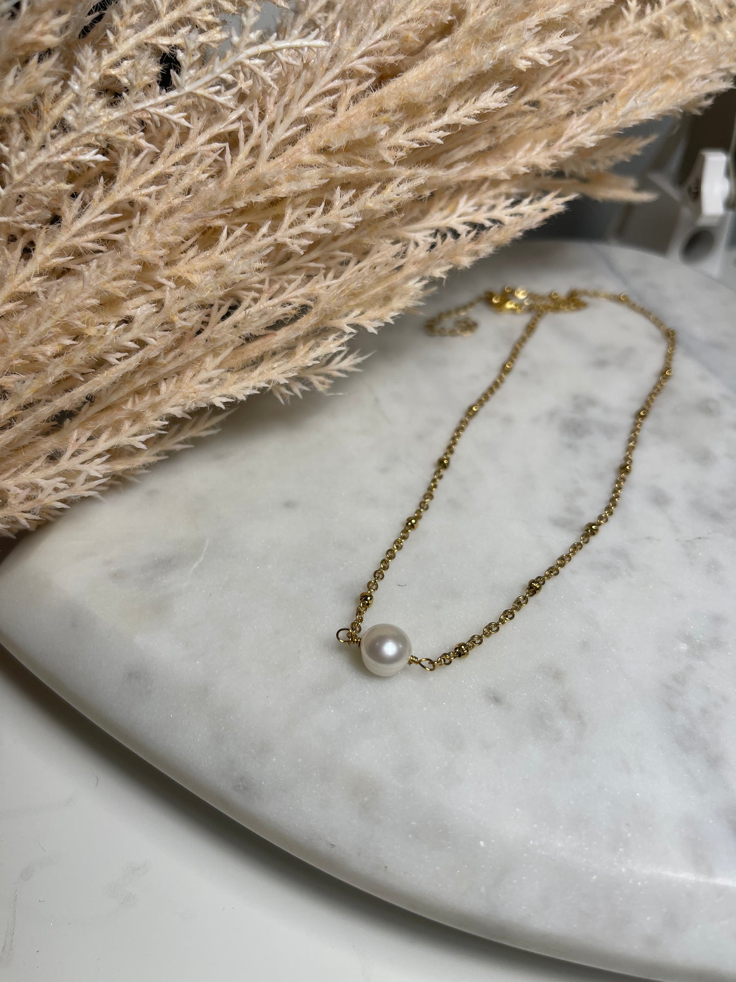 GRETA NECKLACE